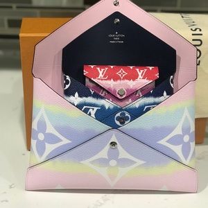 Louis Vuitton Kirigami Escale pouch ( large pouch)